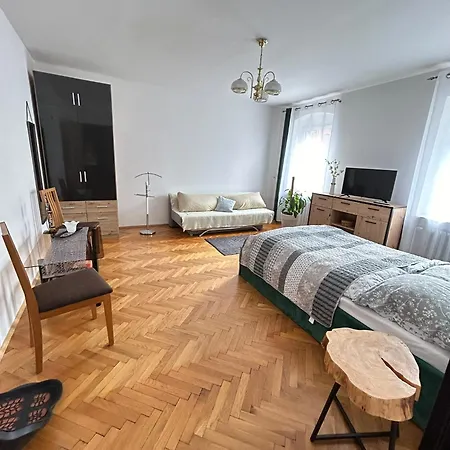 Проживання в сім'ї Arthome Вроцлав