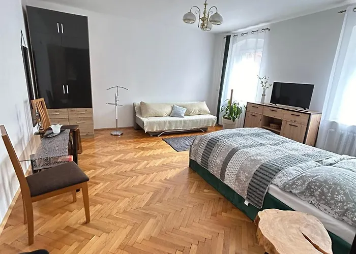 Проживання в сім'ї Arthome Вроцлав