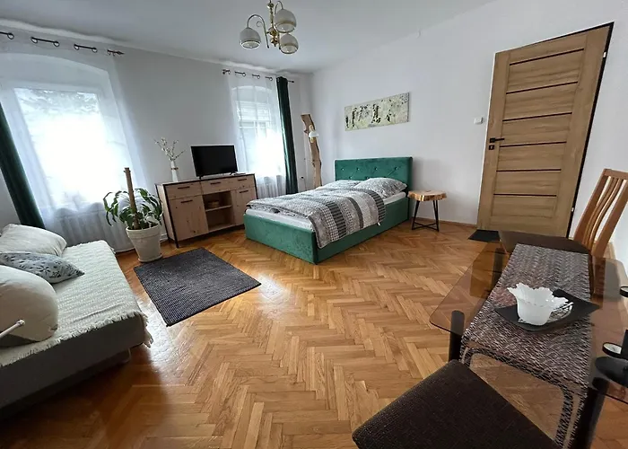 Проживання в сім'ї Arthome