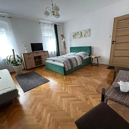 Δωμάτια σε οικογενειακή κατοικία Arthome